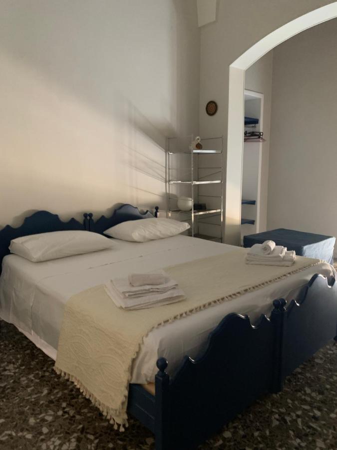 Bed and Breakfast Le Tre Civette Лечче Экстерьер фото