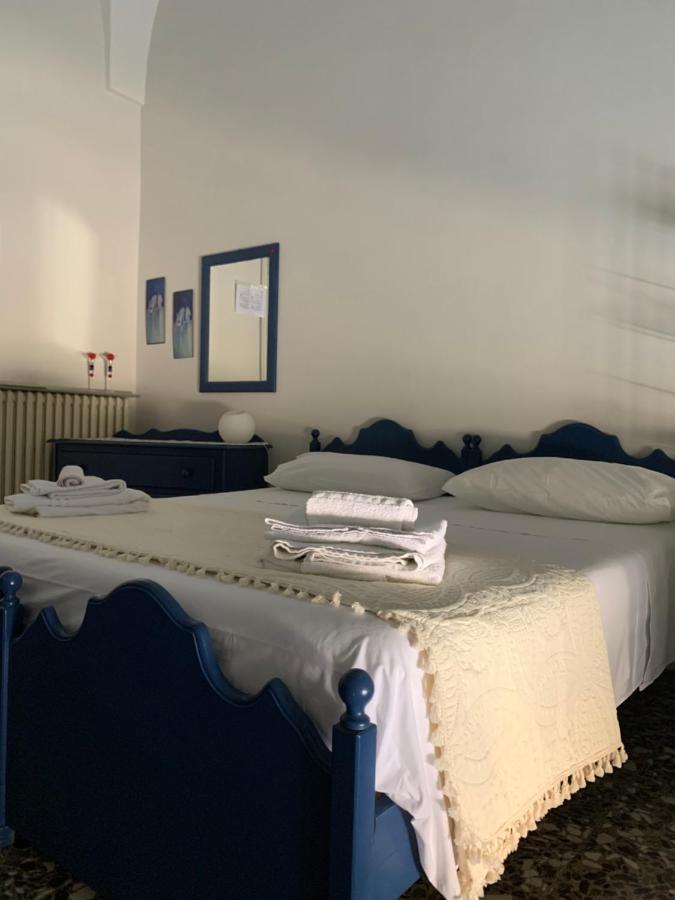 Bed and Breakfast Le Tre Civette Лечче Экстерьер фото