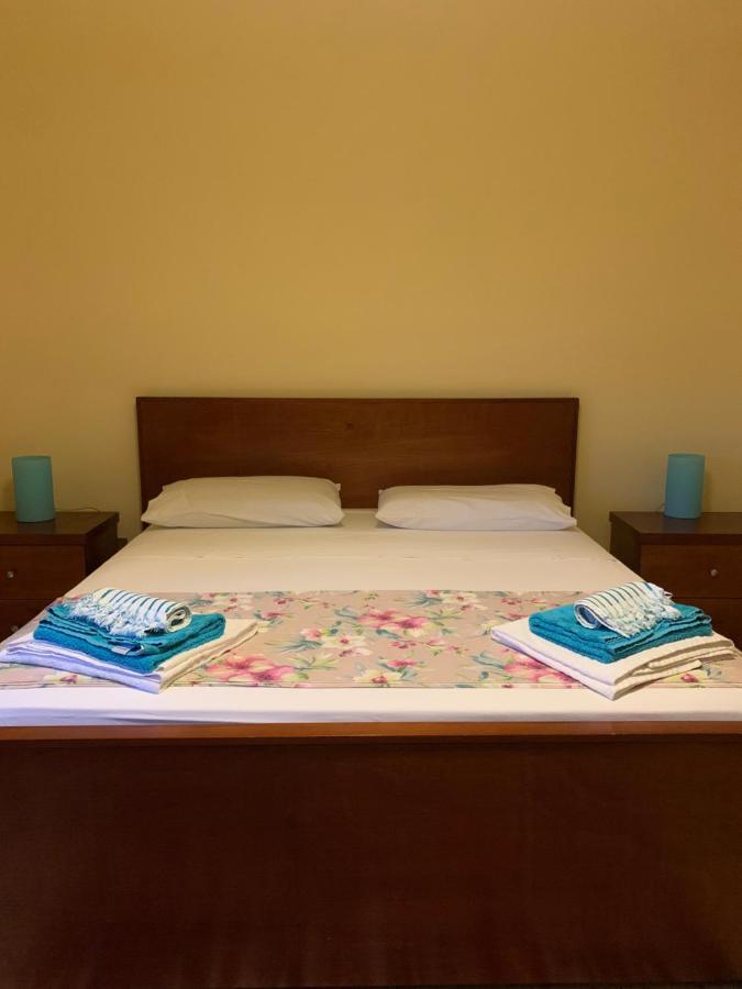 Bed and Breakfast Le Tre Civette Лечче Экстерьер фото