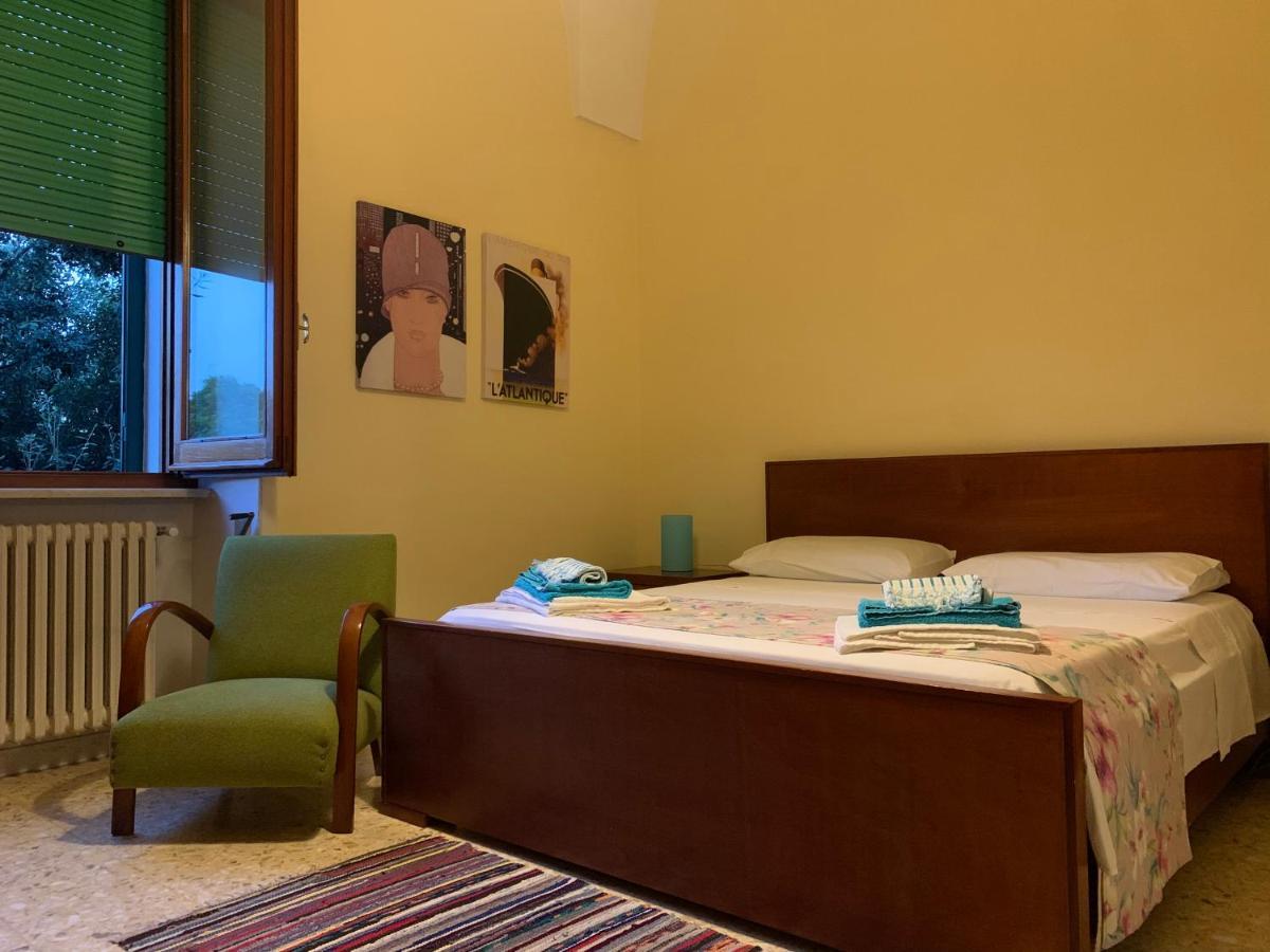 Bed and Breakfast Le Tre Civette Лечче Экстерьер фото