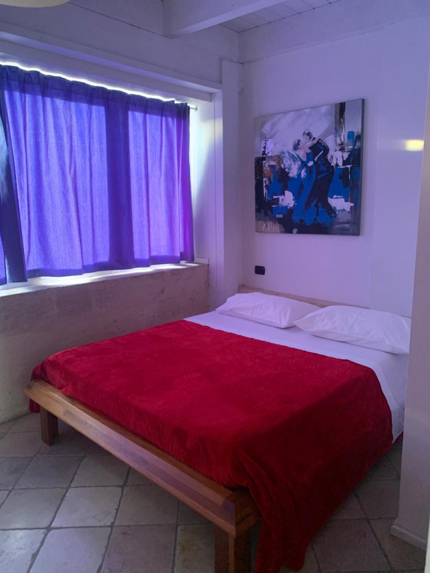 Bed and Breakfast Le Tre Civette Лечче Экстерьер фото